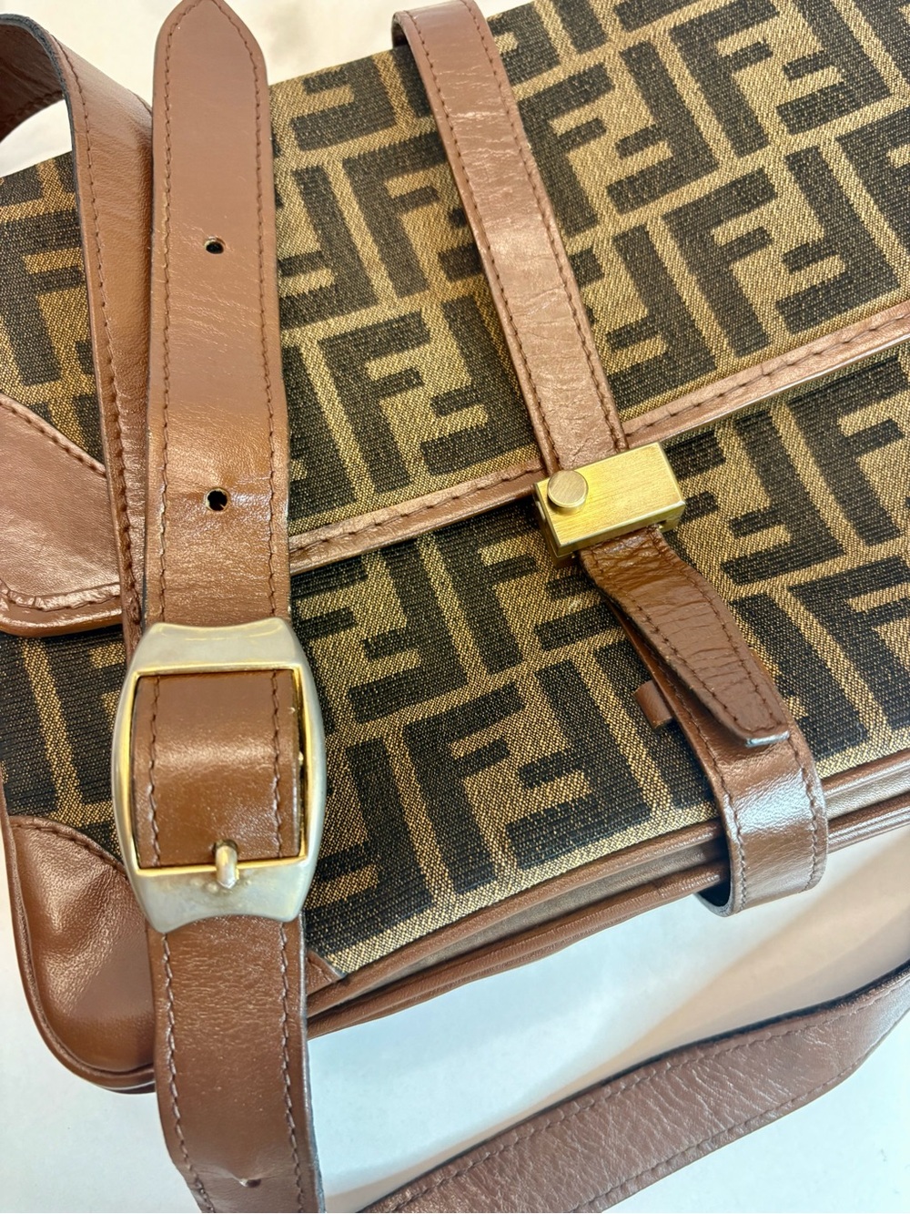 FENDI Zucca Monogram Crossbody ~Vintage - Picture 7 of 16